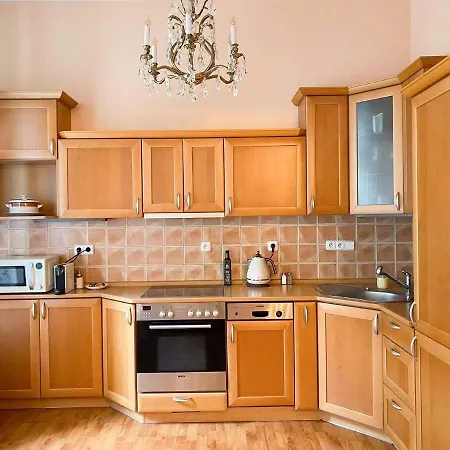 Apartma Marie 1880 *